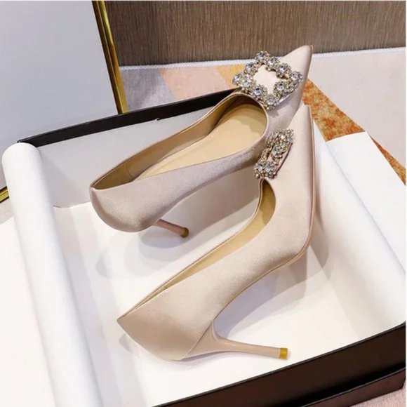 Rhinestone satin point-toe pumps - Picture 7 of 7